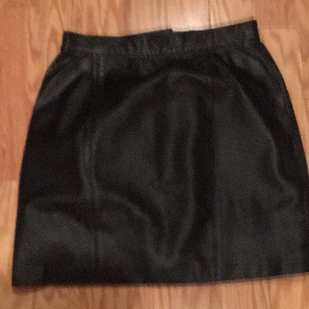 NWOT 100% Soft Leather Skirt Size 8